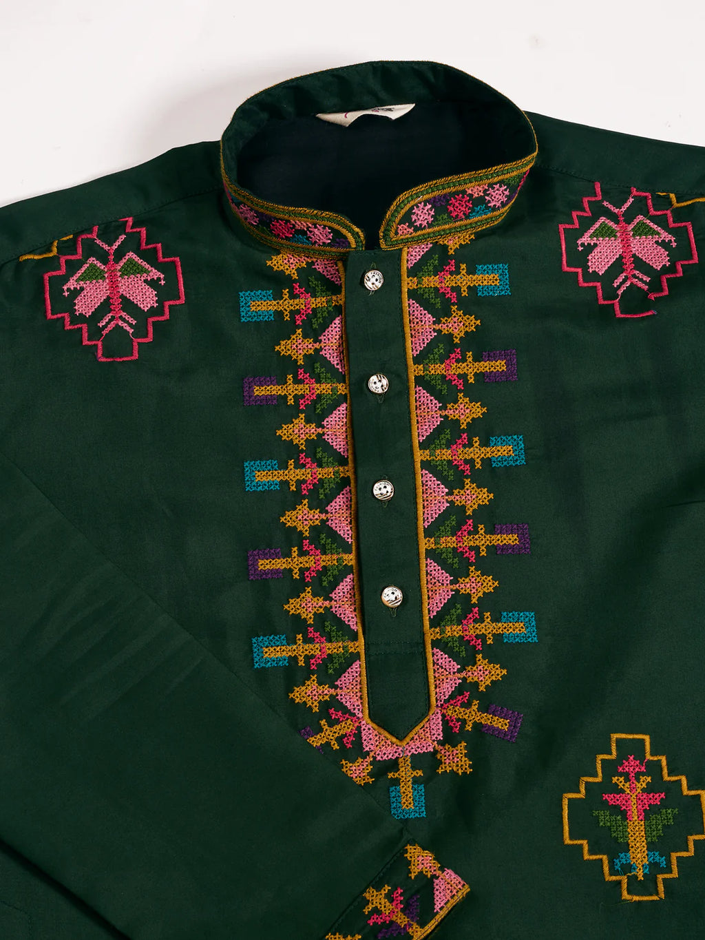 Elegant Dark Green Embroidered Kurta for Men – Traditional Festive Wear
