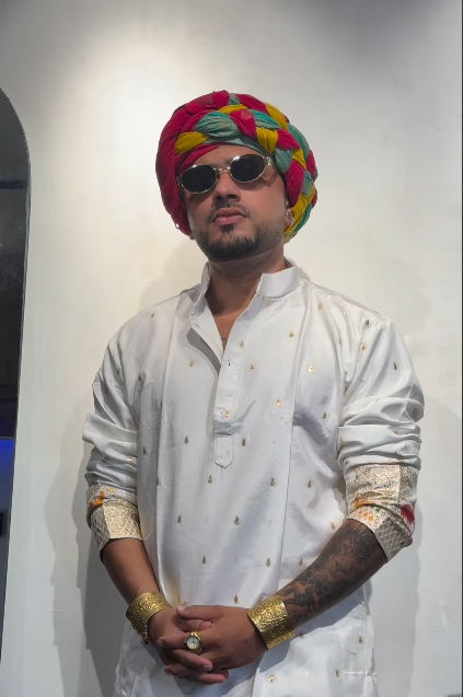 Rajwadi Multicolor Pagdi Kurta